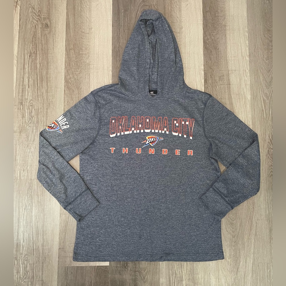 Colosseum Oklahoma City Thunder Sweater Hoodie Men’s M